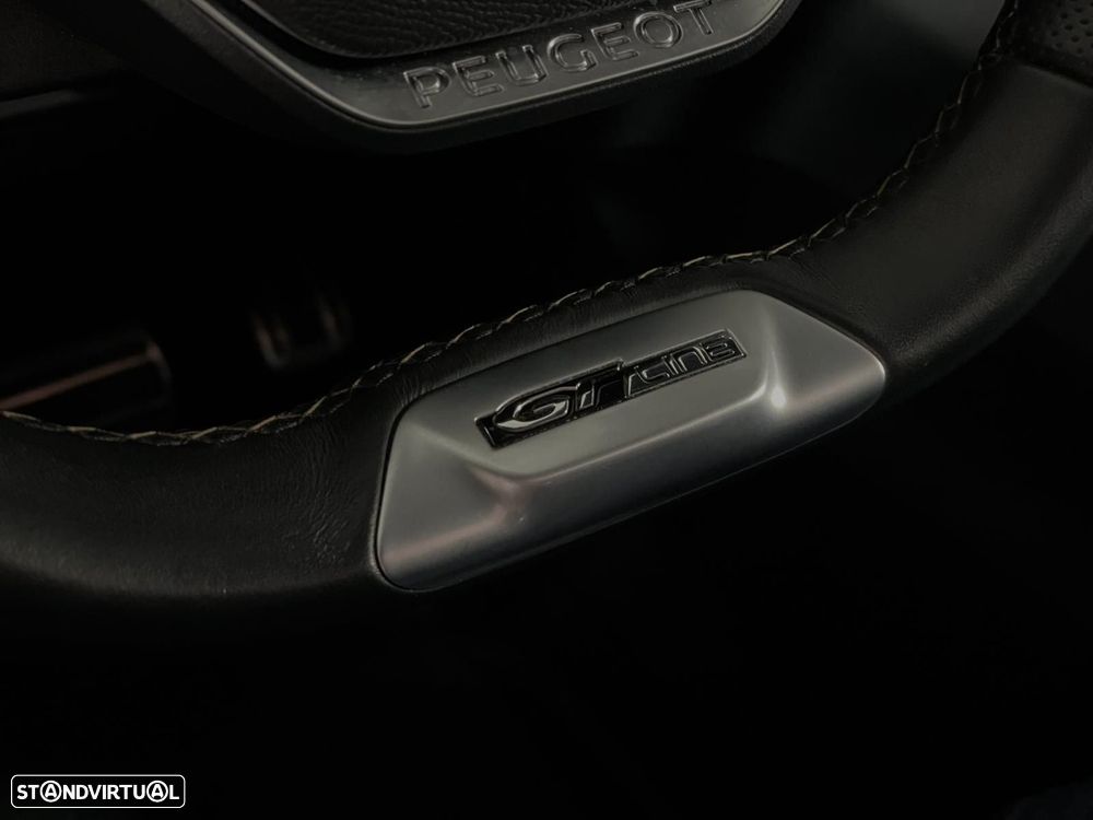 Peugeot 3008 1.6 PureTech GT EAT8 - 11