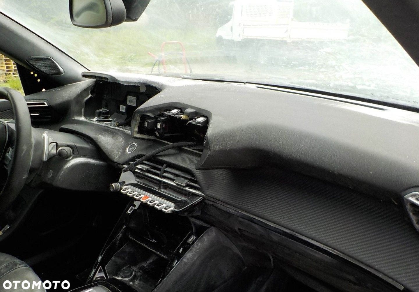 Peugeot 2008 - 16