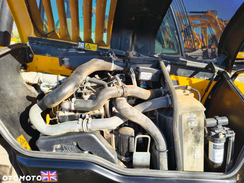 JCB 533-105 2016R - 19
