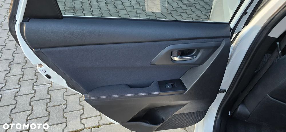 Toyota Auris 1.8 HSD Luna - 21