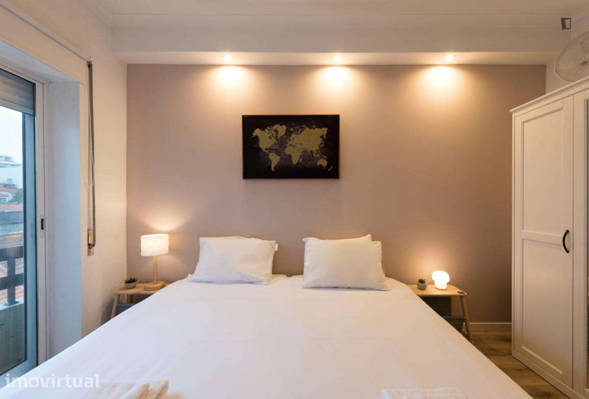Apartamento com 1 quartos - localizado em Santo Ildefonso Porto - Grande imagem: 3/26