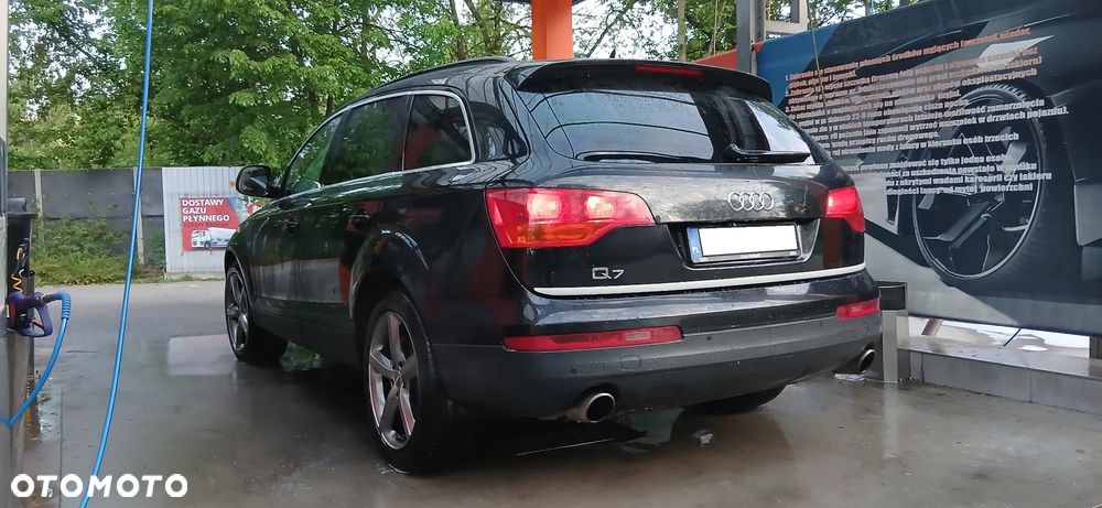 Audi Q7 - 3