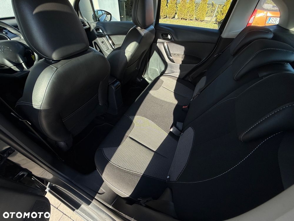 Citroën C3 e-HDi 90 FAP Exclusive - 28