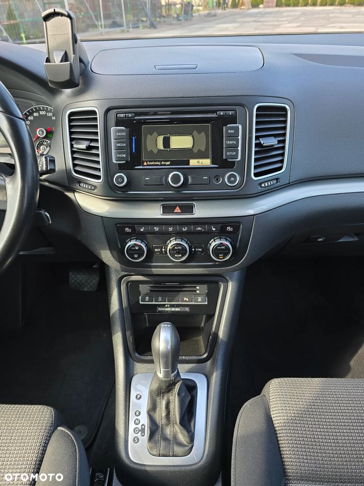 Volkswagen Sharan 2.0 TDI DSG BlueMotion Technology Highline - 3