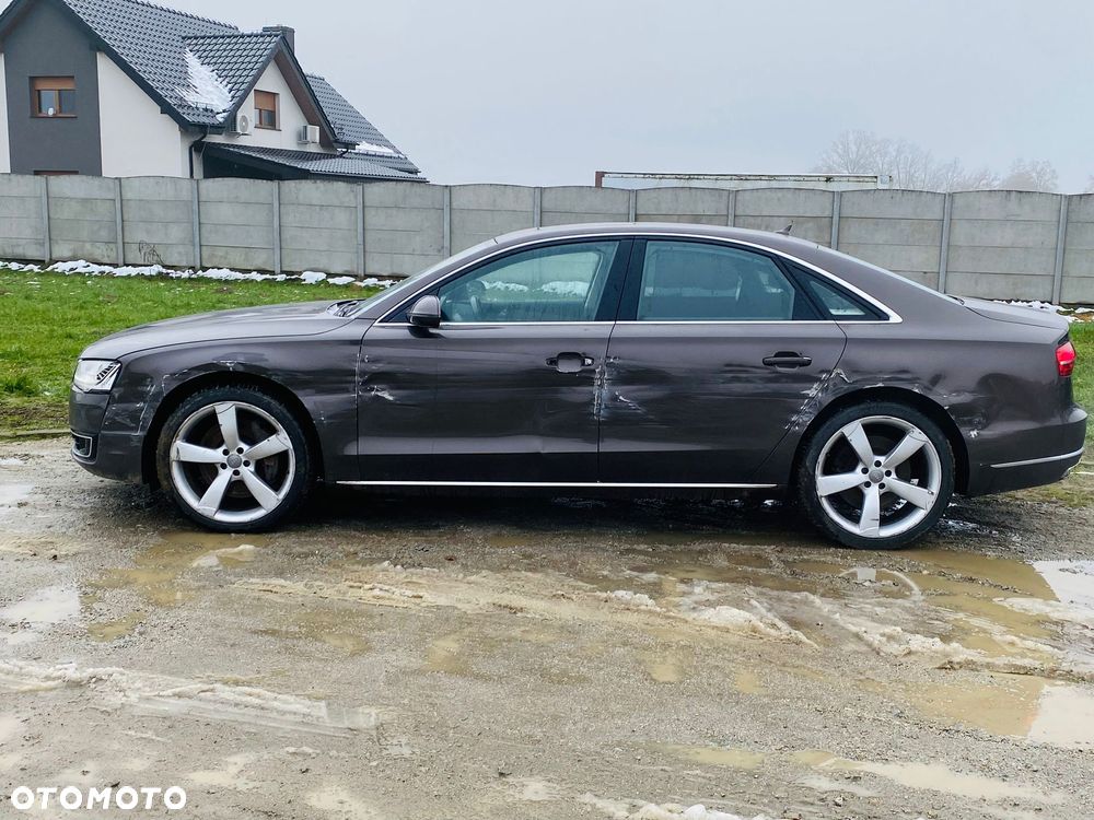Audi A8 4.2 TDI DPF (clean diesel) quattro tiptronic - 3