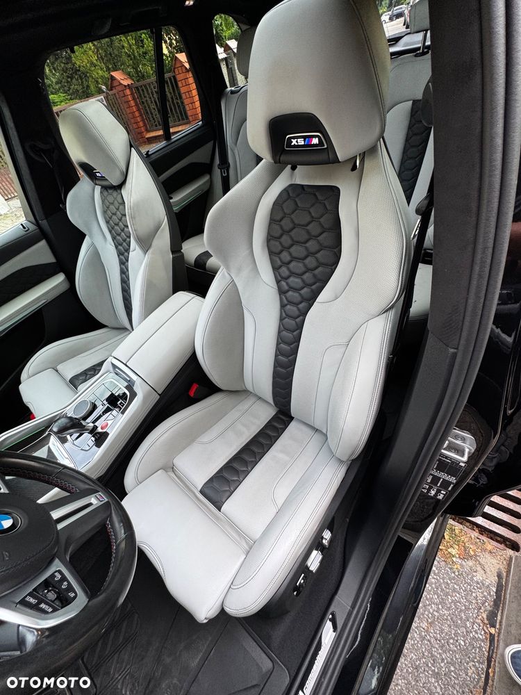 BMW X5 M Competition - 16