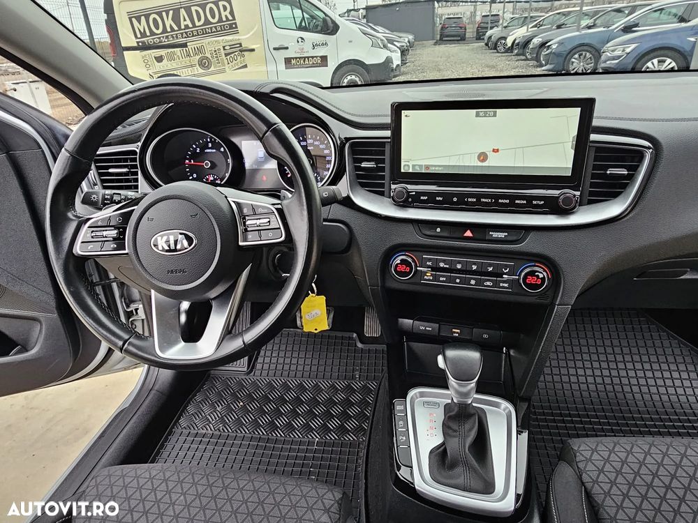 Kia Ceed SW 1.6 CRDi (48V Mild-Hybrid) DCT7 Platinum - 13