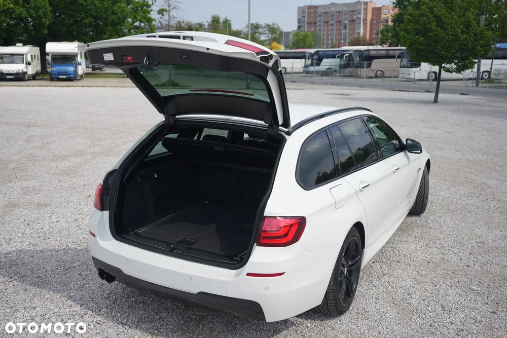 BMW Seria 5 525d xDrive Touring - 21