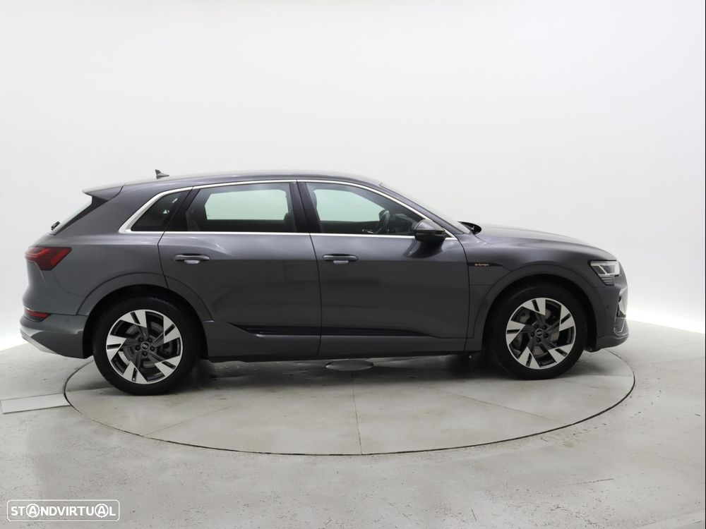 Audi e-tron 55 quattro S line - 8