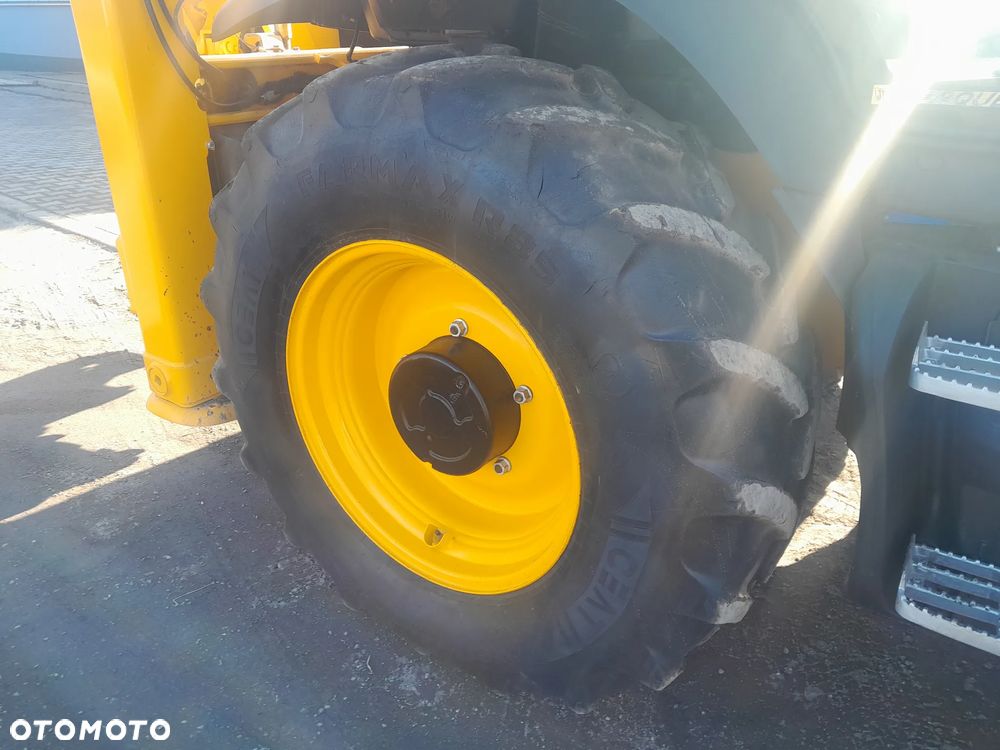 JCB JCB 4CX AEC  2018r - 17