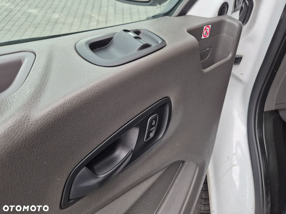 Ford Transit - 18