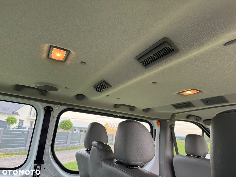 Opel Vivaro Tour Elegance L1H1 - 26