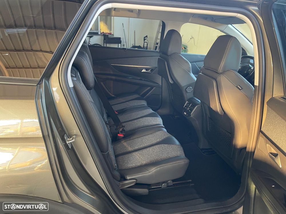 Peugeot 5008 BlueHDI 120 EAT6 Allure - 28