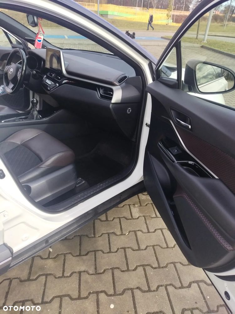 Toyota C-HR 1.2 T Prestige - 16