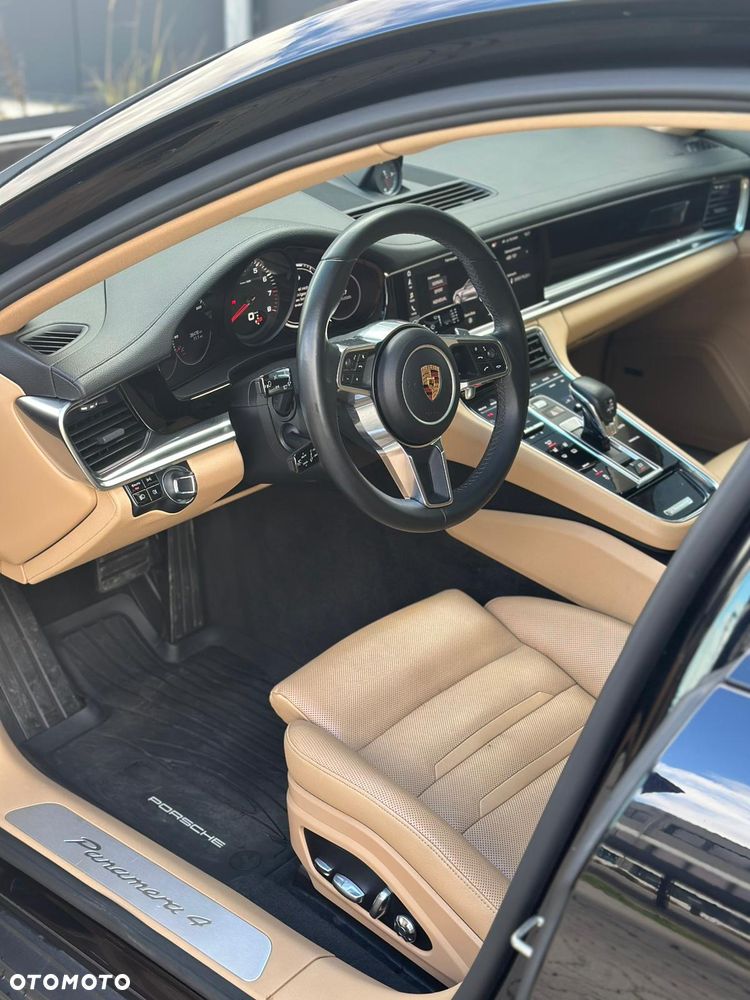 Porsche Panamera - 6