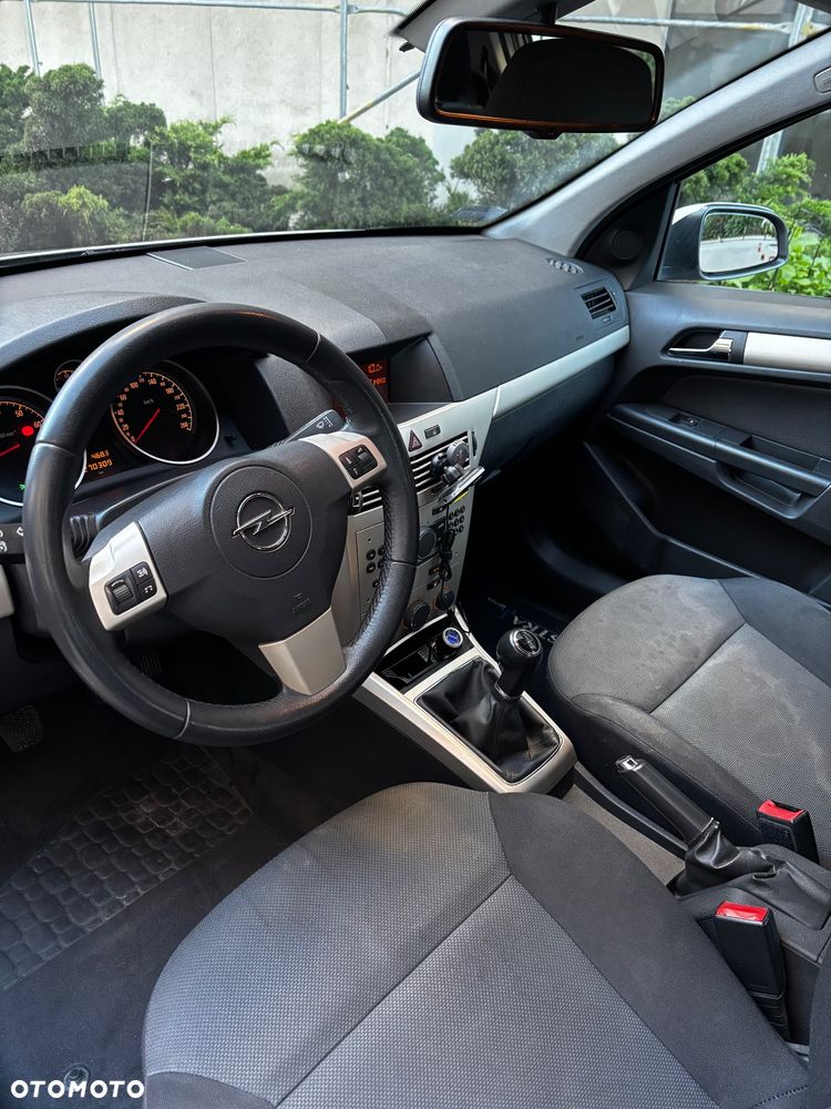 Opel Astra - 11