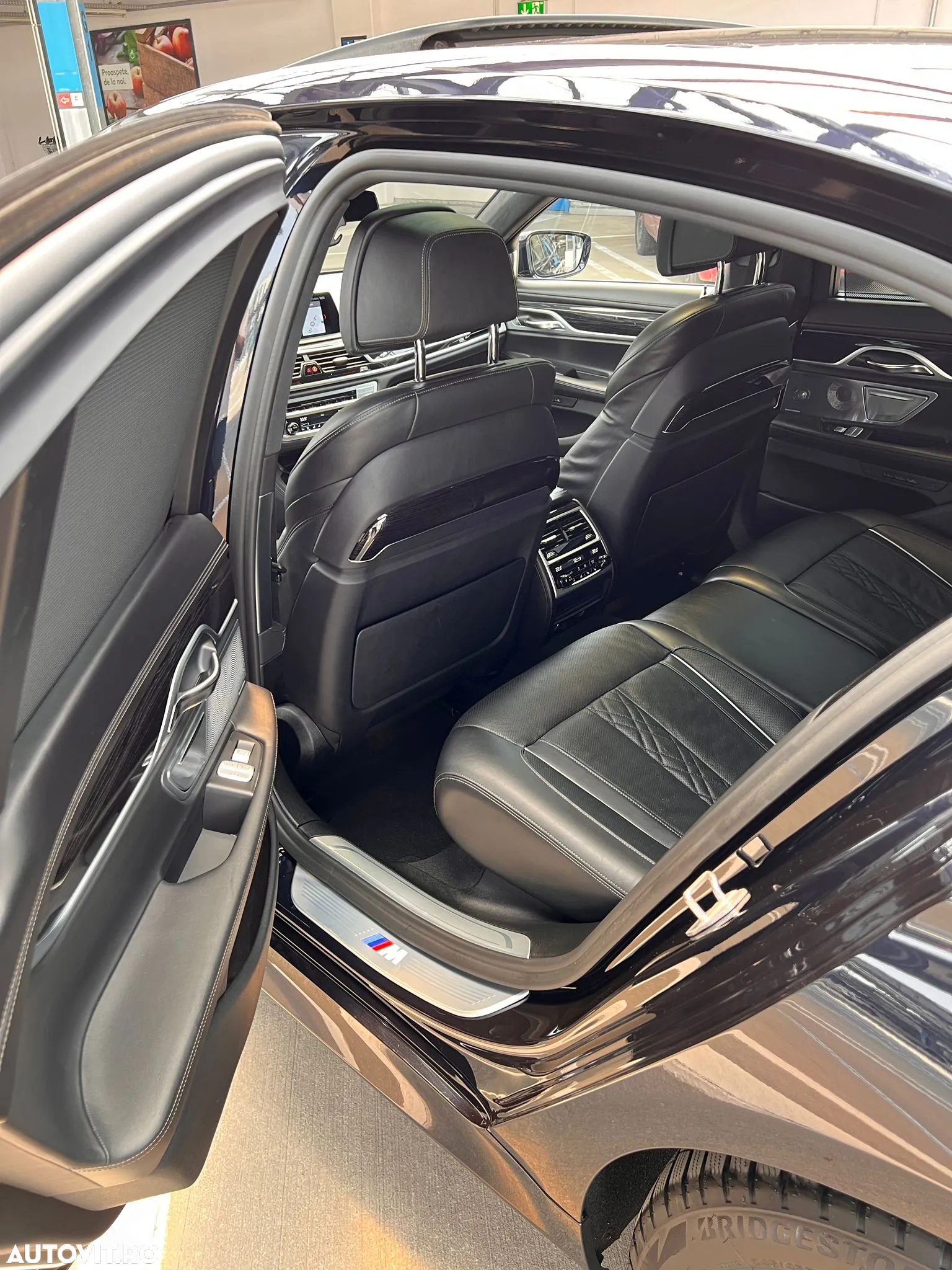 BMW Seria 7 740d xDrive - 10