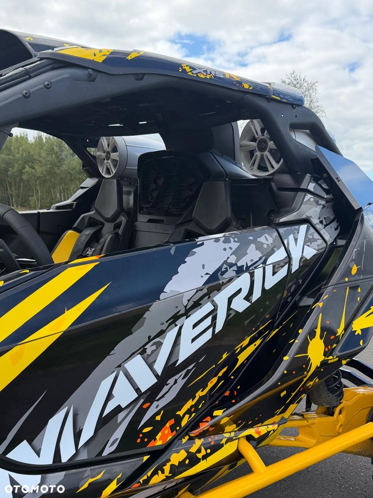 Can-Am Maverick - 11