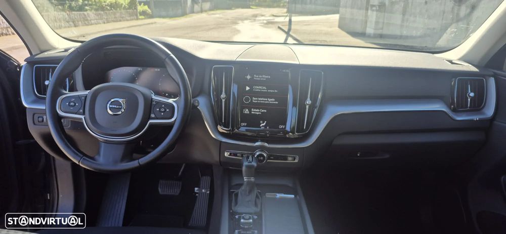 Volvo XC 60 2.0 D4 Momentum Geartronic - 10