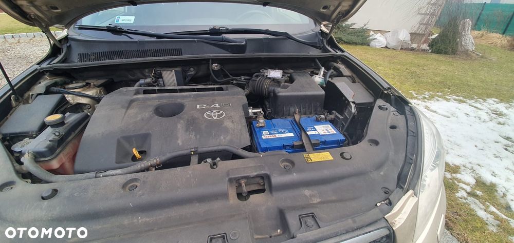 Toyota RAV4 2.2 D-4D Sol - 8