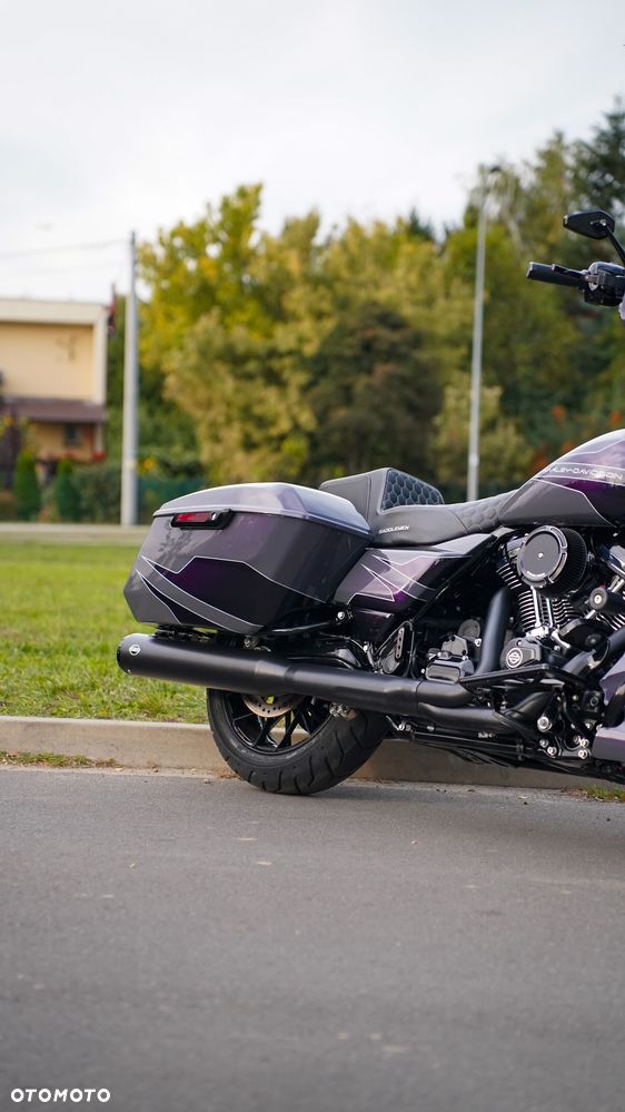 Harley-Davidson Touring Street Glide - 29