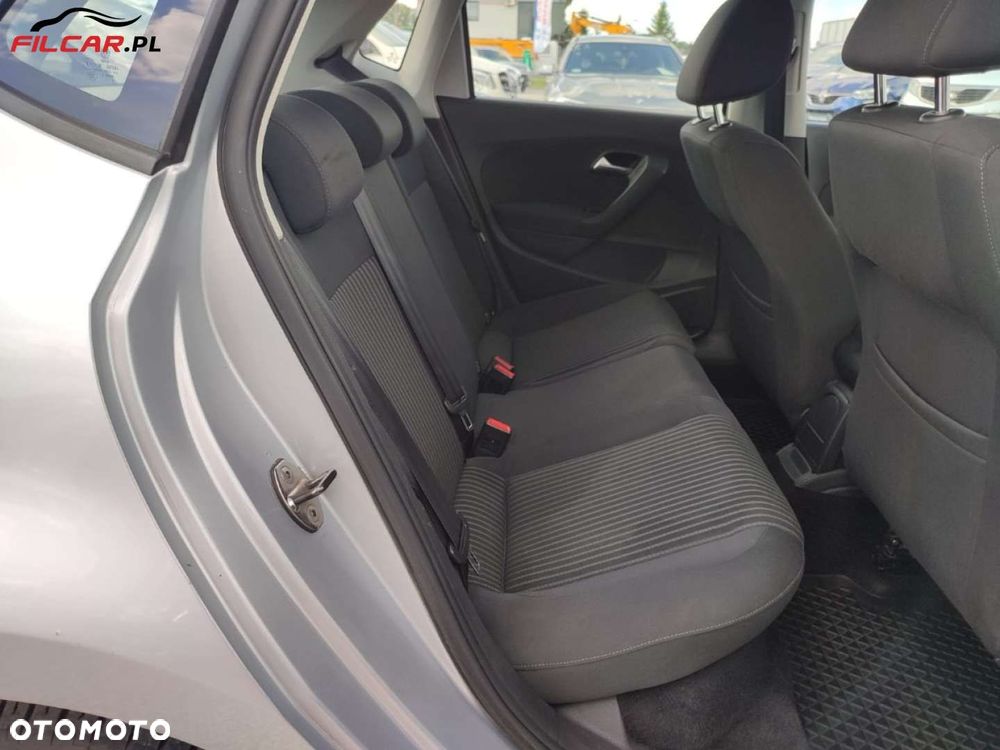 Volkswagen Polo - 12