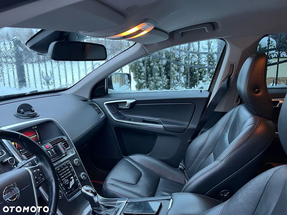 Volvo XC 60 D4 AWD Summum - 15