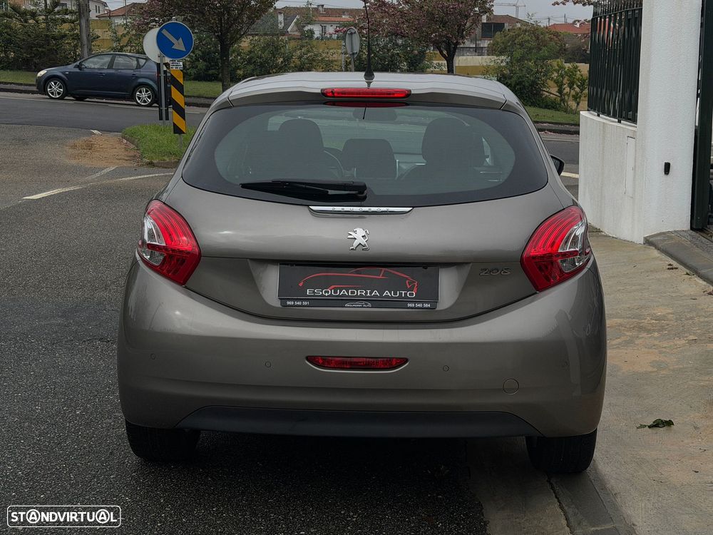 Peugeot 208 82 VTI Style - 6