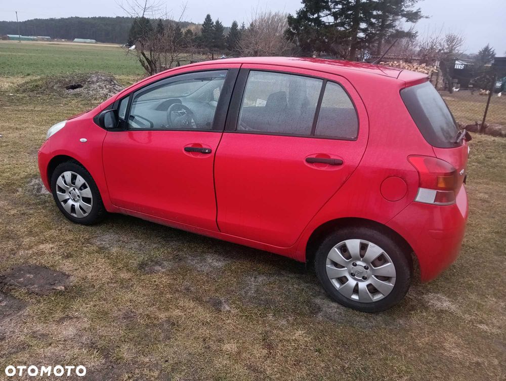 Toyota Yaris - 5