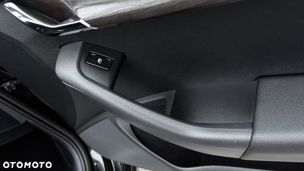 Skoda Octavia 2.0 TDI 4x4 DSG Scout - 32