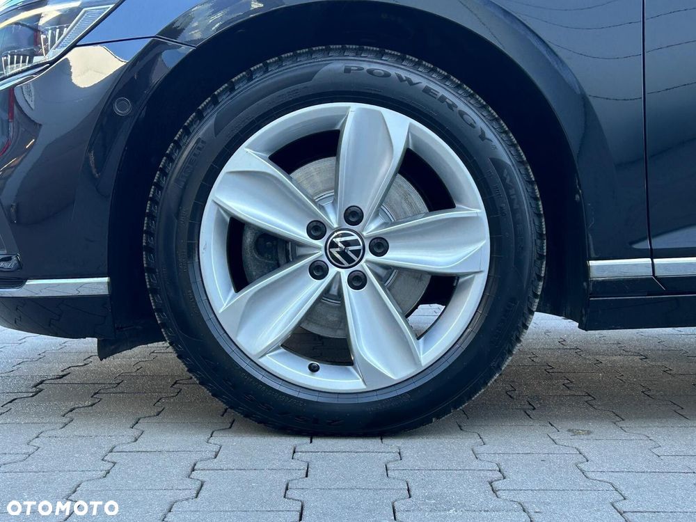 Volkswagen Passat 2.0 TSI Elegance DSG - 41