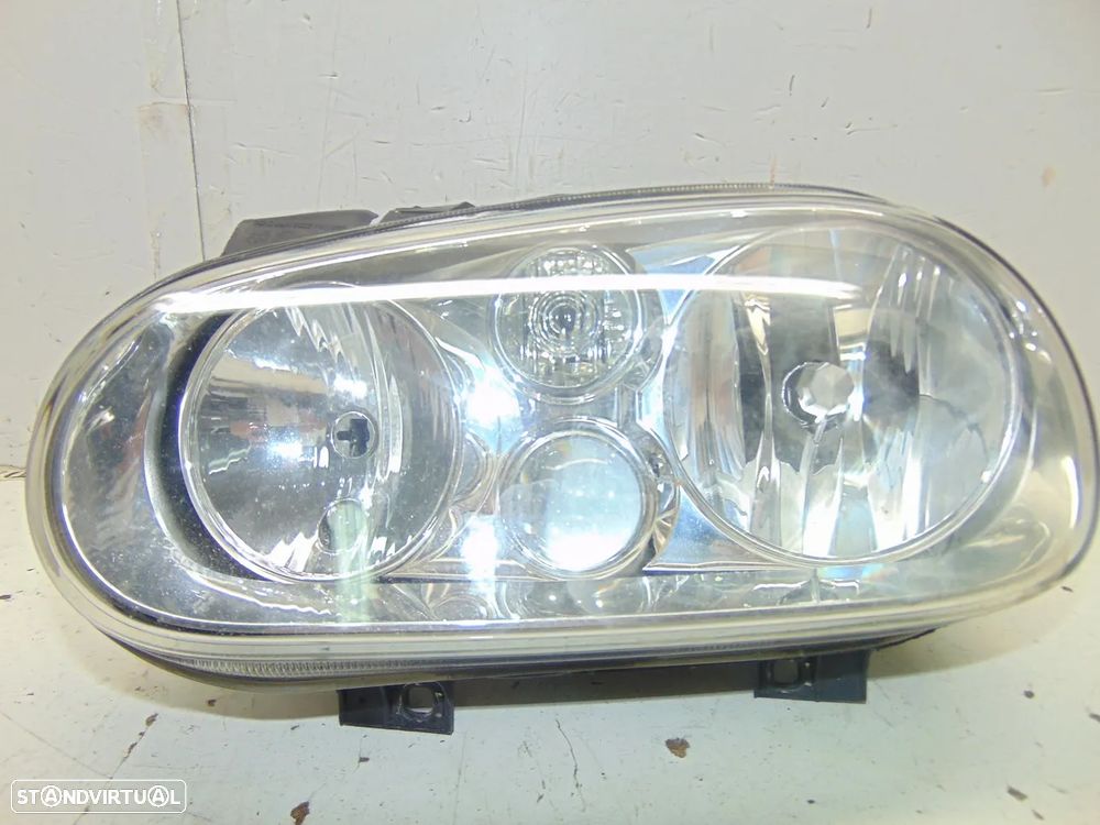 VW Golf MK4 farol - 2