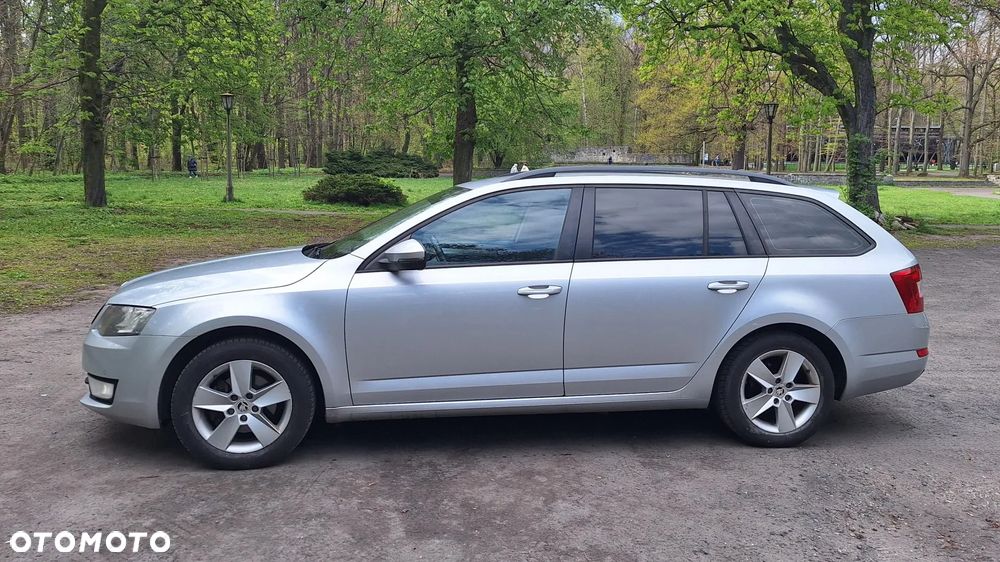 Skoda Octavia 2.0 TDI Edition - 8