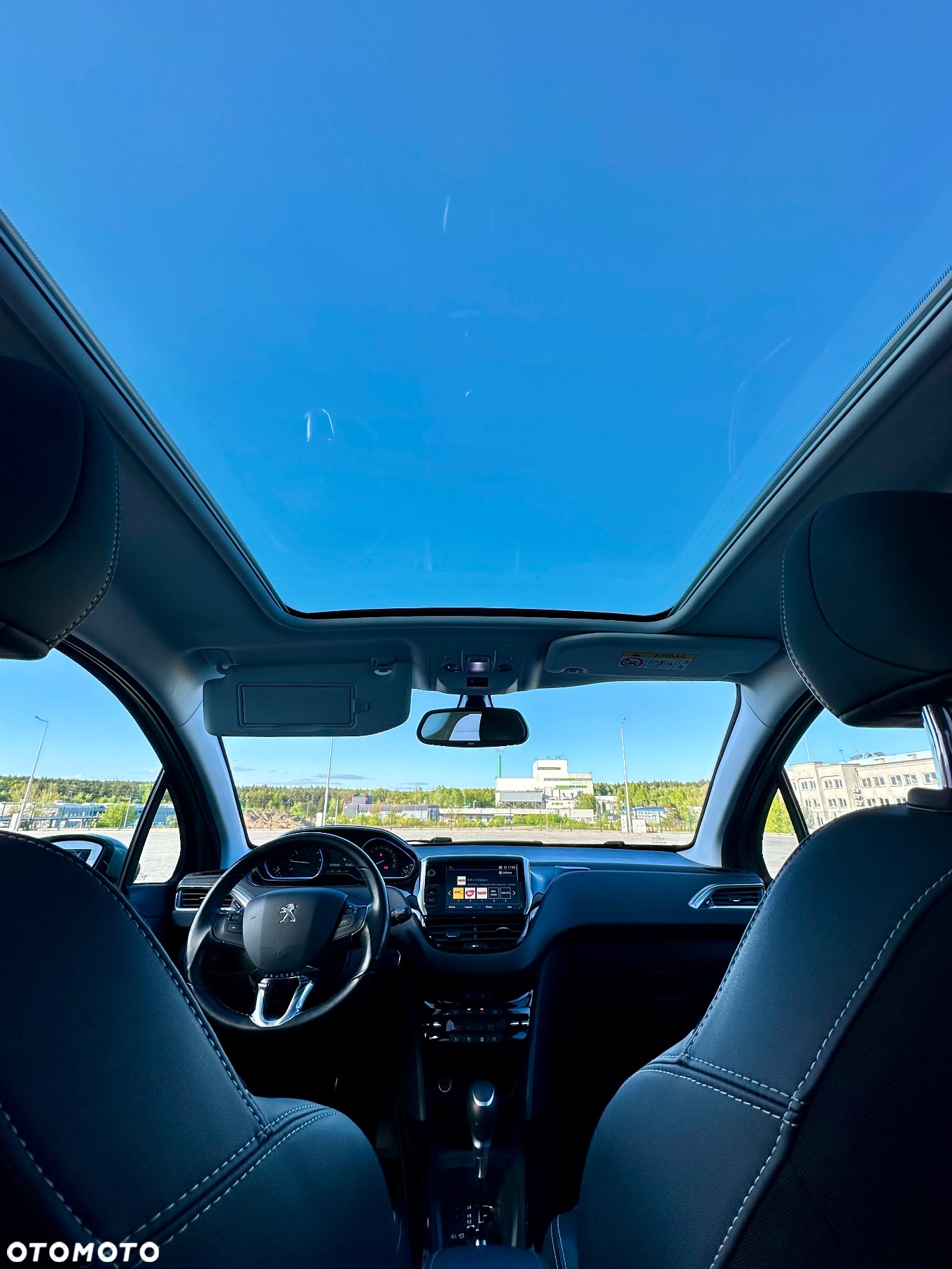 Peugeot 2008 1.2 Pure Tech Allure S&S EAT6 - 22