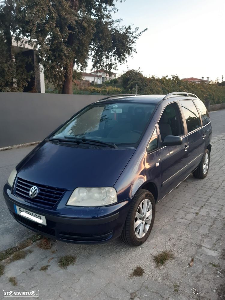 VW Sharan 1.9 TDi Confortline - 1