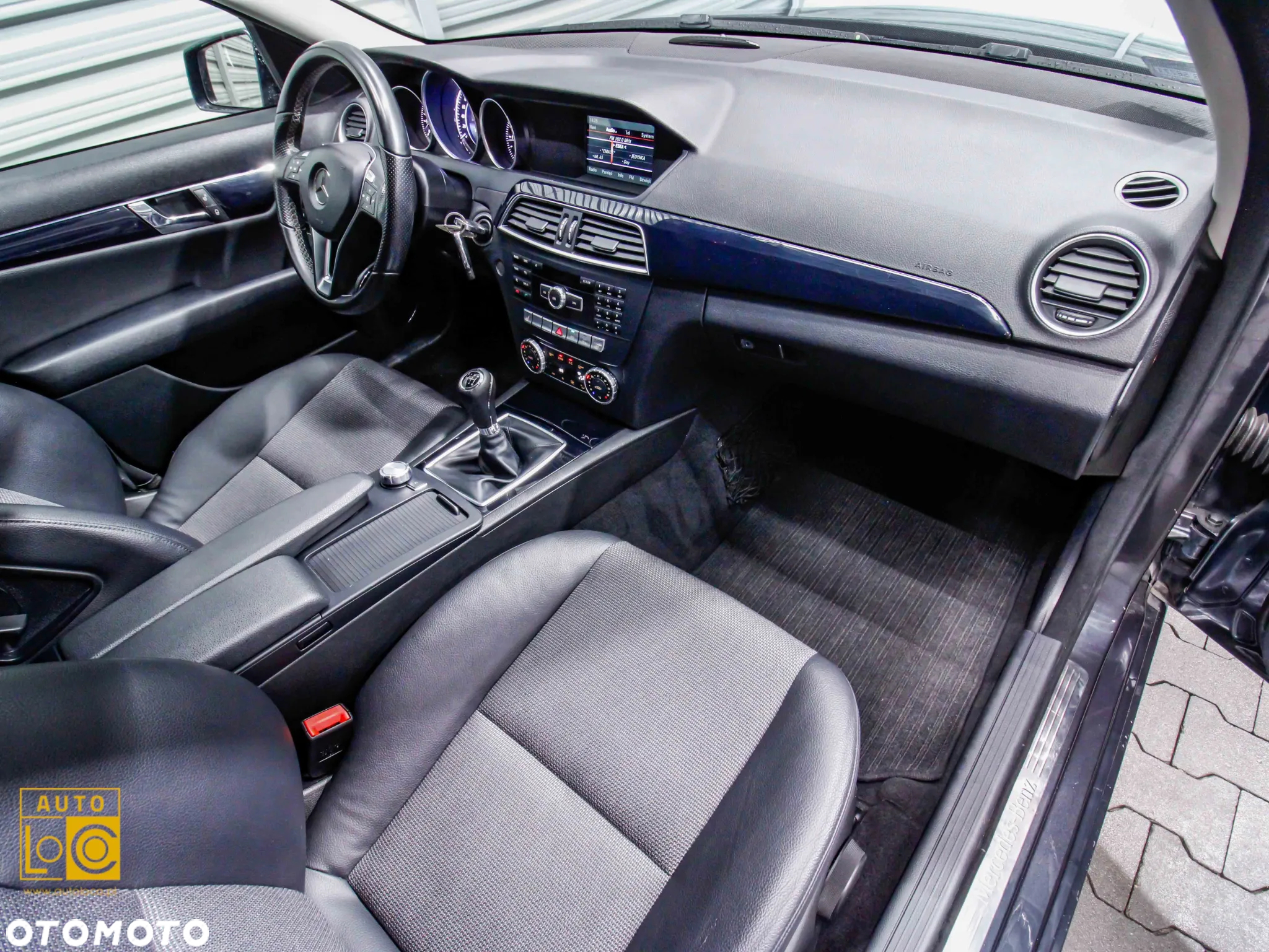 Mercedes-Benz Klasa C 180 T CDI DPF (BlueEFFICIENCY) Avantgarde - 9