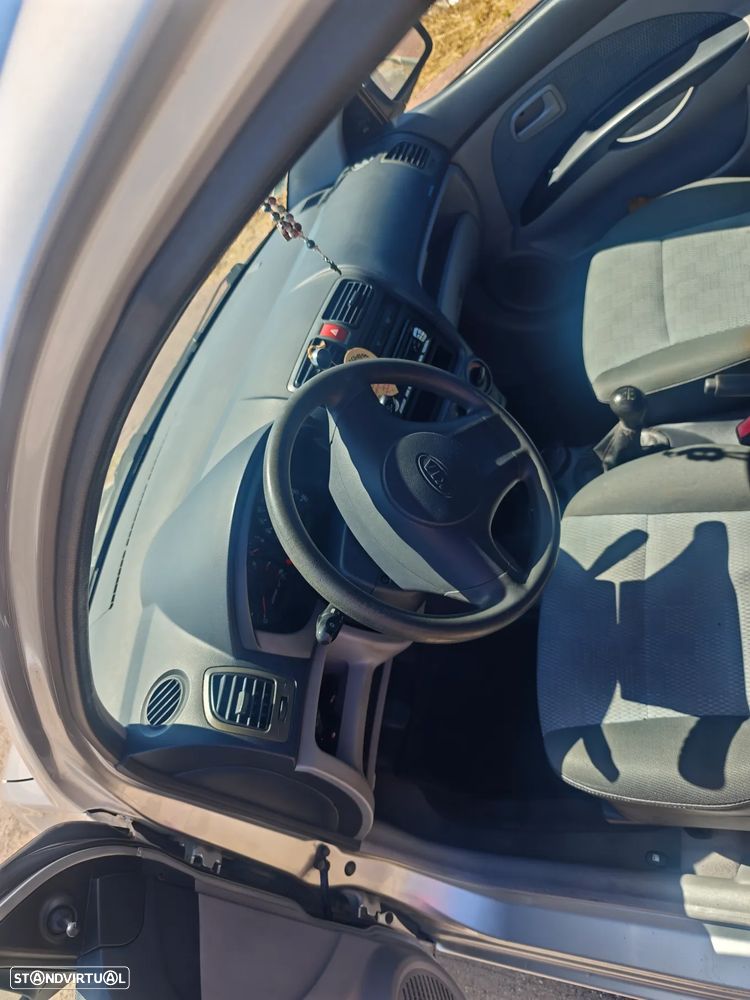 Kia Picanto 1.0L EX - 11