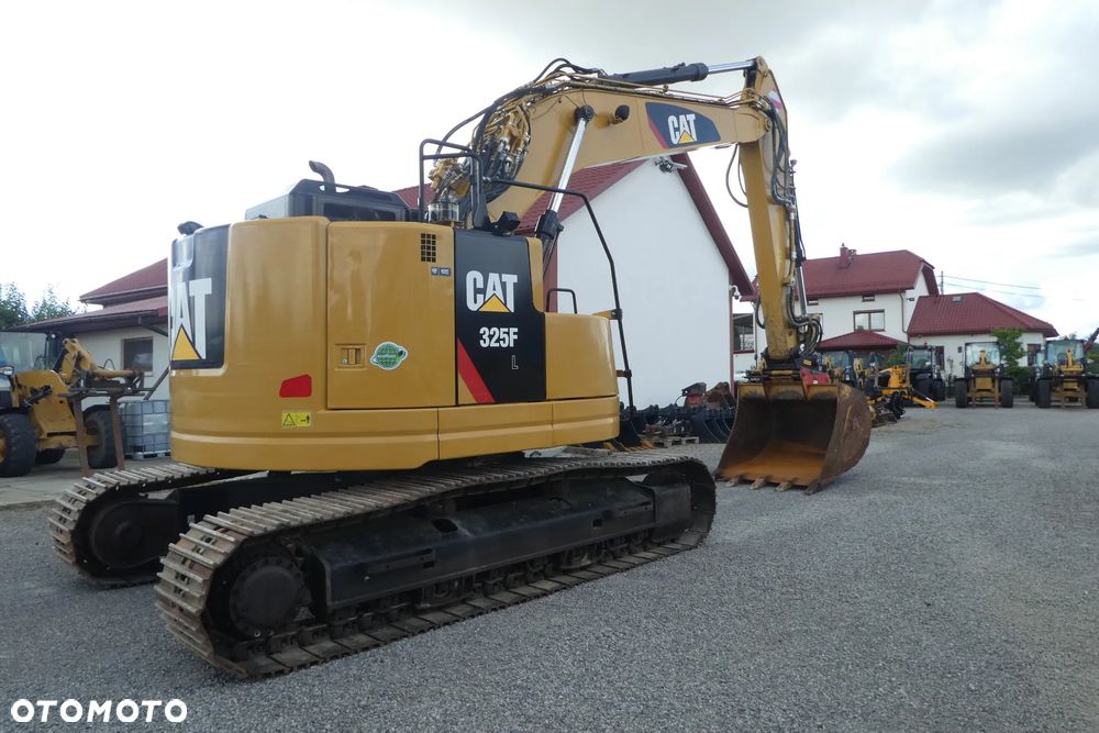 Caterpillar 325FL - 5