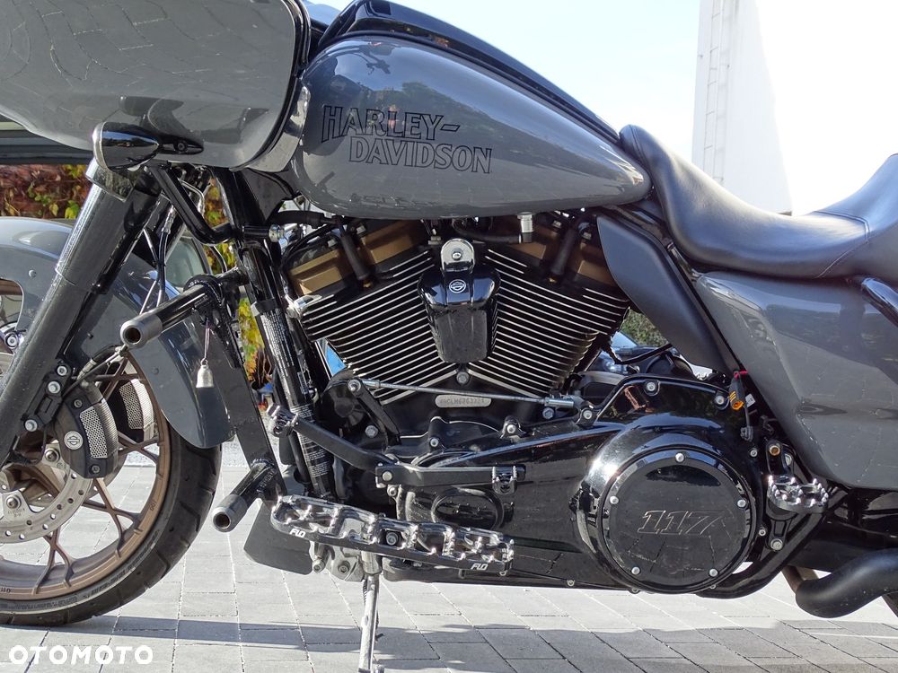 Harley-Davidson Touring Road Glide - 9