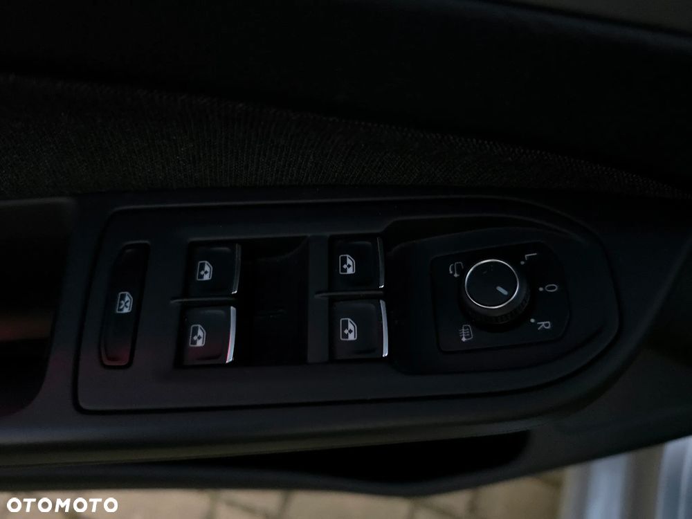 Volkswagen Golf 1.5 TSI EVO Life - 12