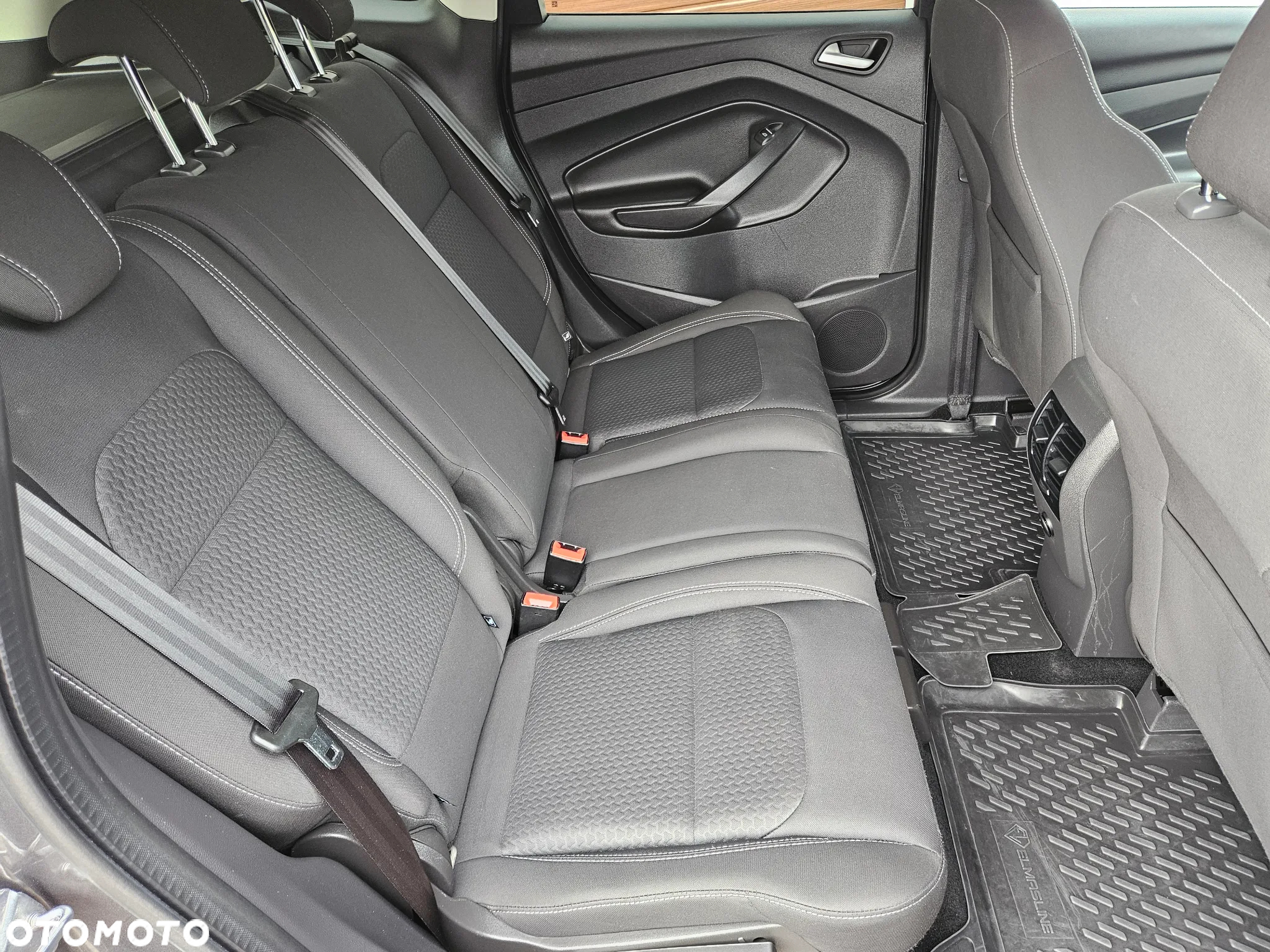 Ford Kuga - 16