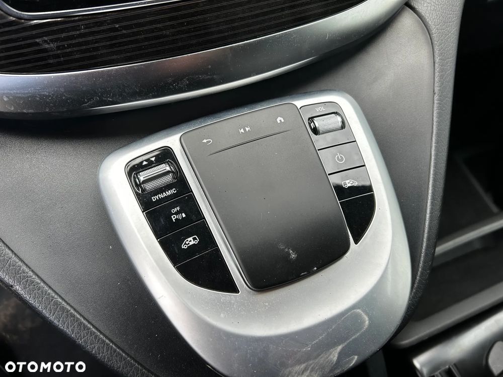 Mercedes-Benz EQV 300 lang - 23