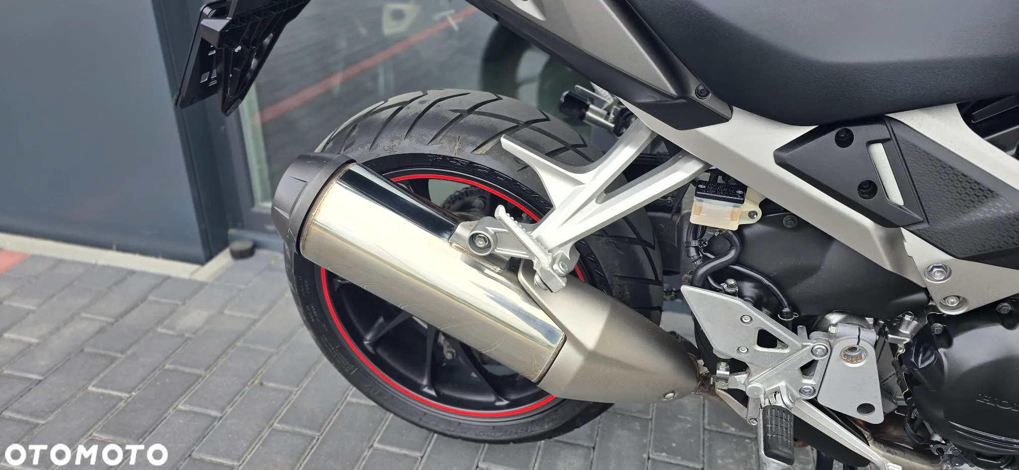 Honda VFR - 16