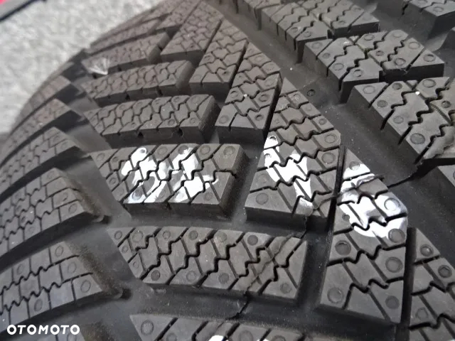 245/45/R19 102V Extra load Continental Winter Contact TS830P - 9