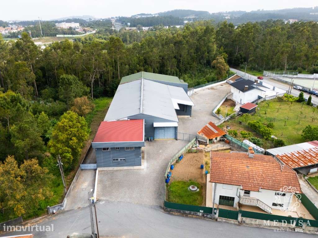 Armazém 1500 m2 | Santa Maria da Feira, Aveiro - Grande imagem: 3/28