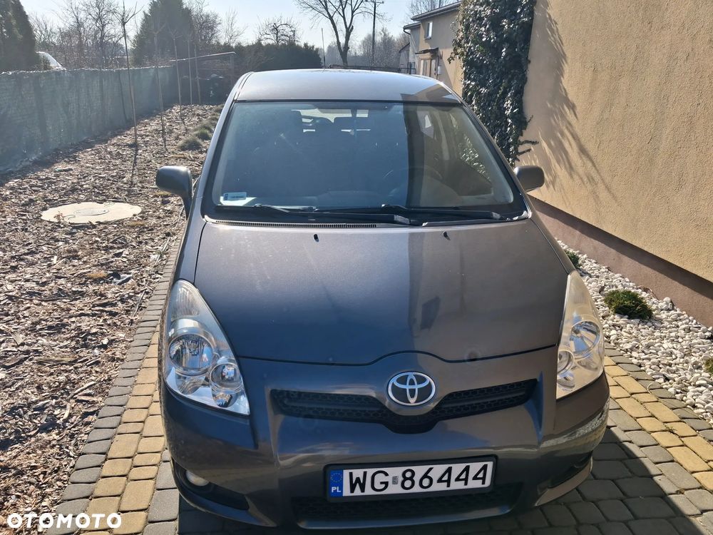 Toyota Corolla Verso 1.8 Sol + 7os - 1