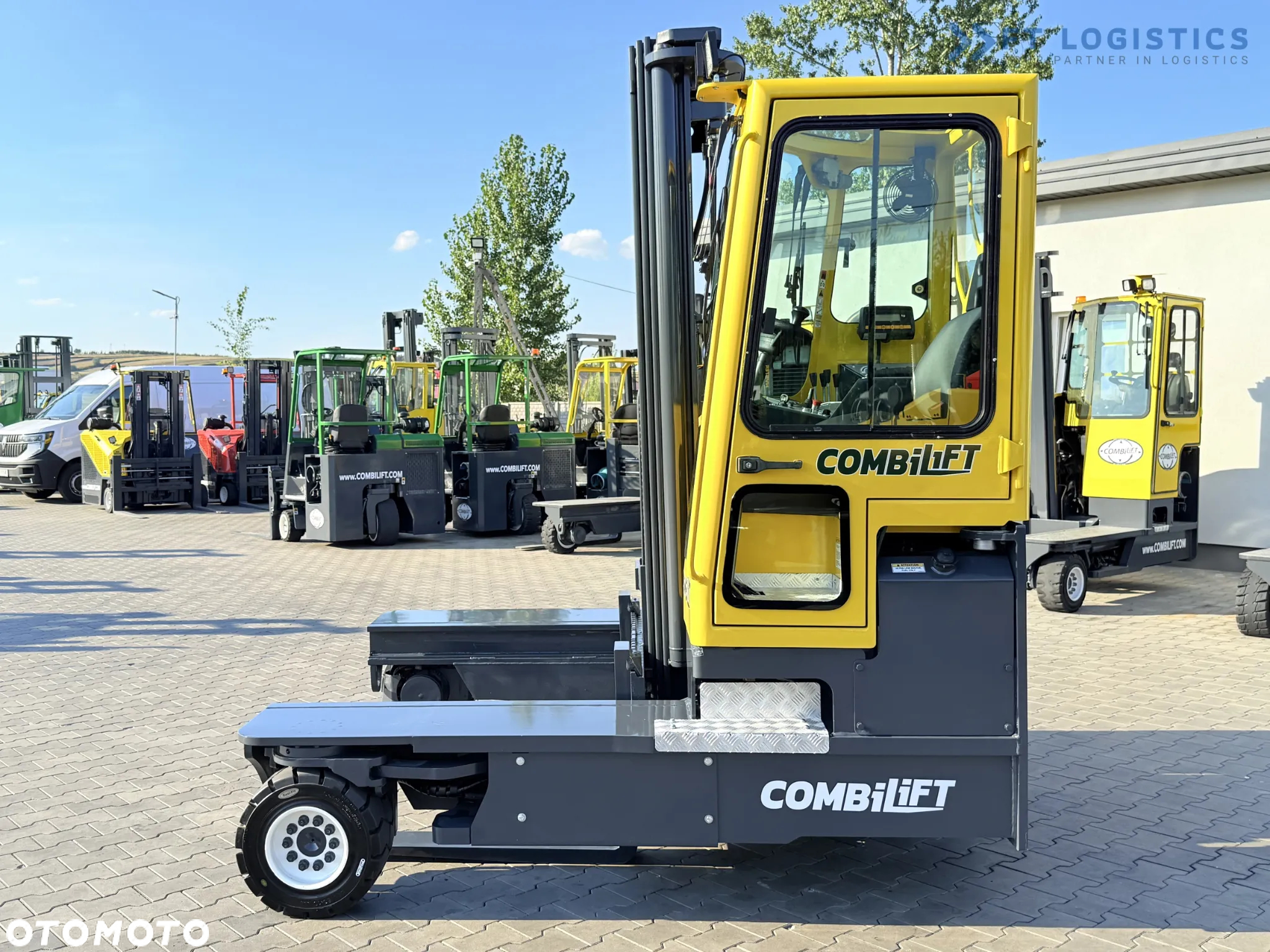 Combilift C5000 / DIESEL / TRIPLEX 6000MM / WOLNY SKOK / POZYCJONER WIDEŁ / WBUDOWANA WAGA / OGRZEWANIE / PEŁNA KABINA / STAN IDEALNY / zeroka oferta wózków czterokierunkowych i bocznych, dopasowanych do różnorodnych potrzeb i zastosowań - 3