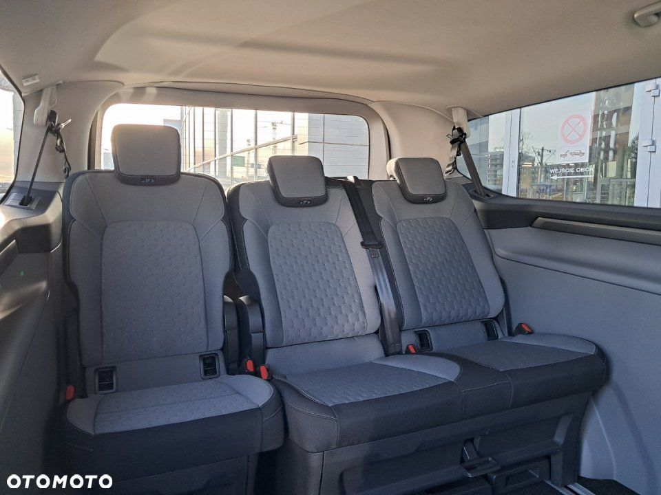 Ford Tourneo Custom - 20