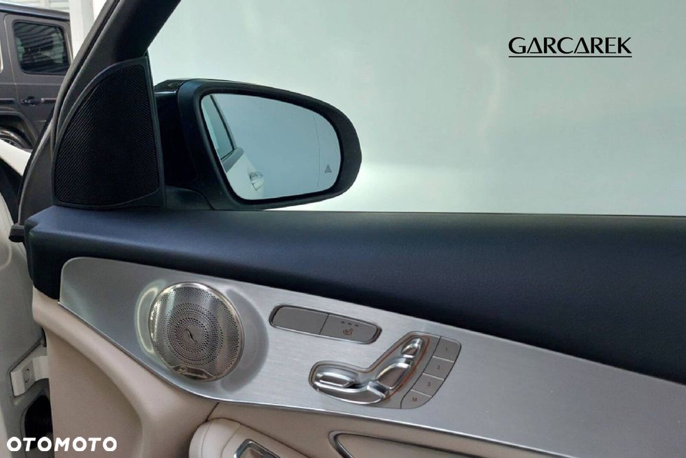 Mercedes-Benz GLC - 19