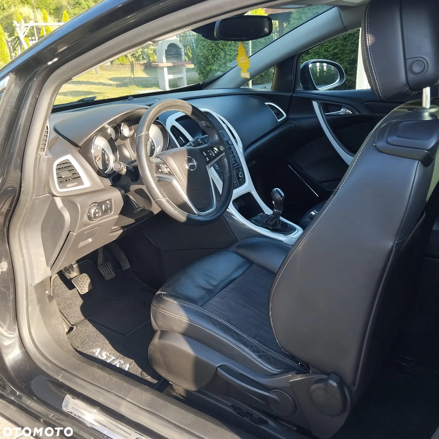 Opel Astra GTC 1.4 Turbo - 22